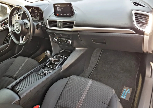Mazda 3 cena 63900 przebieg: 80000, rok produkcji 2018 z Różan małe 781